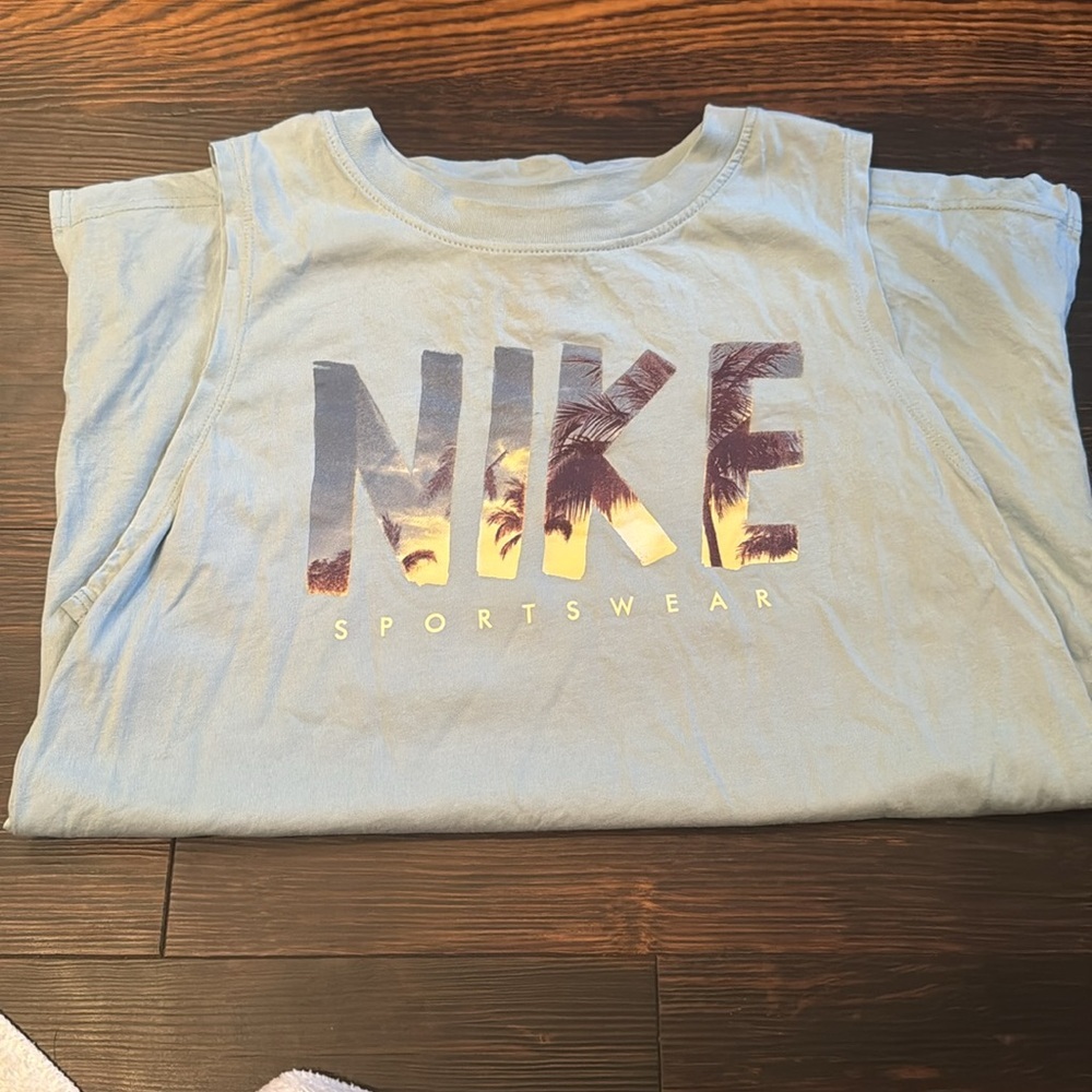 Nike cotton tank in blue. Adult small.‎ - Picture 2 of 3